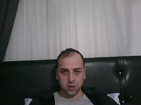 Snapshot of Yldrmm_9553 chatting on 02-20-26, 04:29 Yldrmm 9553 online show from 02-20-26, 04:29