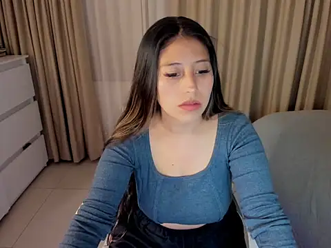 kiaraowen online show from 09-27-25, 01:43