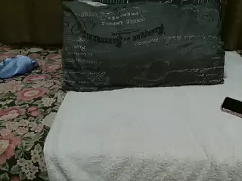 Snapshot of NaughtyFlower88 chatting on 12-09-24, 12:19 NaughtyFlower88 online show from 12-09-24, 12:19