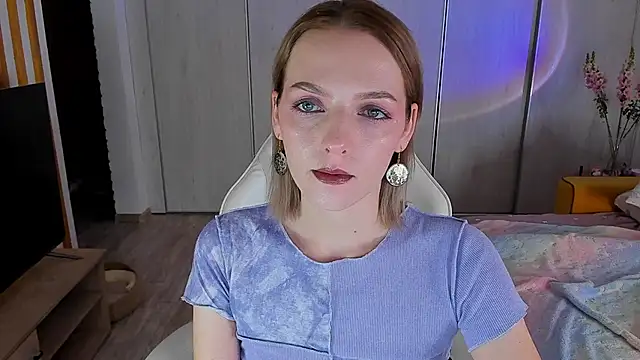 ice pixie online show from 03-10-25, 04:03