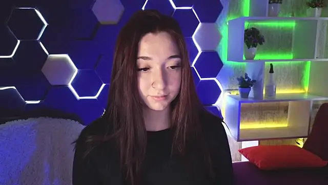 YasmineWest online show from 12-28-24, 04:41