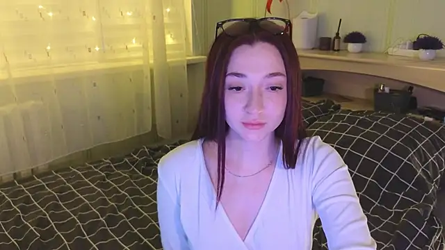 YasmineWest online show from 01-13-25, 01:49