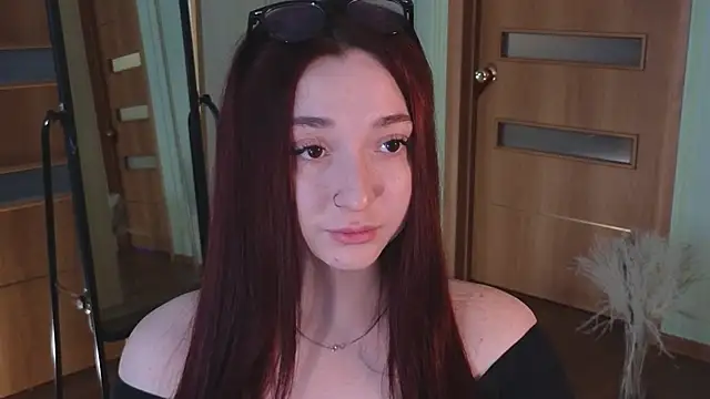 YasmineWest online show from 01-18-25, 09:24