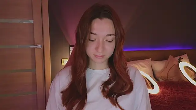 YasmineWest online show from 09-11-25, 01:39