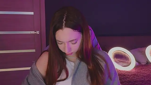 YasmineWest online show from 10-10-25, 01:48