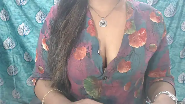 Sophia your online show from 03-10-25, 04:49