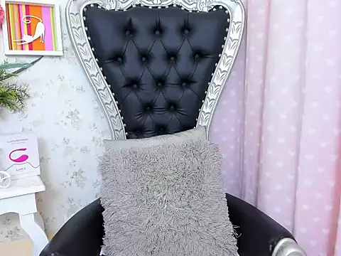 milf bigass  online show from 10-17-25, 12:08