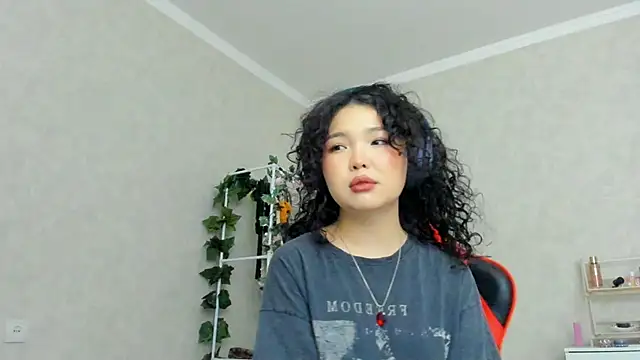 Snapshot of wastforu chatting on 12-02-24, 12:07 wastforu online show from 12-02-24, 12:07