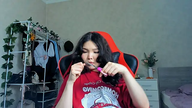 Snapshot of wastforu chatting on 02-24-25, 02:04 wastforu online show from 02-24-25, 02:04