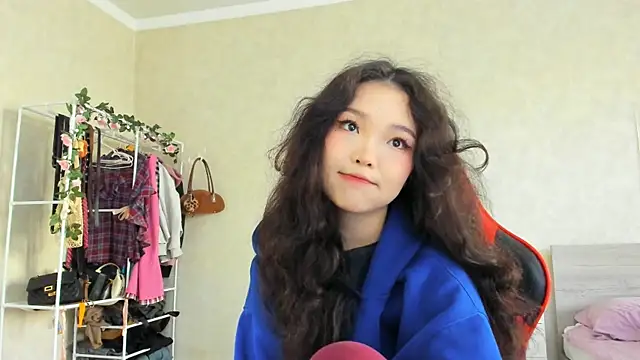 Snapshot of wastforu chatting on 11-11-25, 08:36 wastforu online show from 11-11-25, 08:36