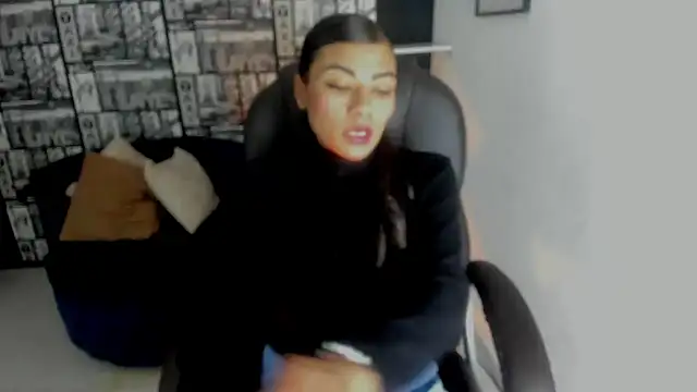 Snapshot of Lilithsabeth chatting on 02-12-25, 02:56 Lilithsabeth online show from 02-12-25, 02:56