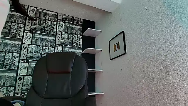 Snapshot of Lilithsabeth chatting on 02-17-25, 09:13 Lilithsabeth online show from 02-17-25, 09:13