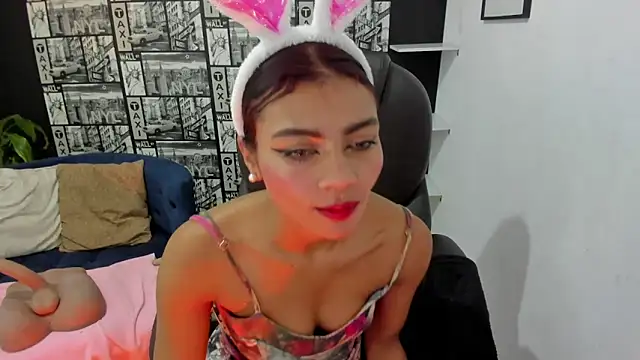 Snapshot of Lilithsabeth chatting on 03-11-25, 06:10 Lilithsabeth online show from 03-11-25, 06:10