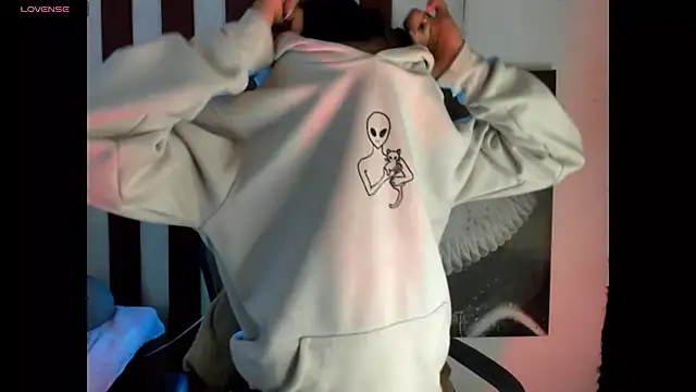 Snapshot of Lilithsabeth chatting on 10-01-25, 10:38 Lilithsabeth online show from 10-01-25, 10:38