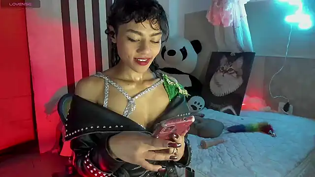 Snapshot of Lilithsabeth chatting on 10-16-25, 09:27 Lilithsabeth online show from 10-16-25, 09:27