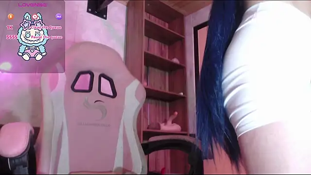 Snapshot of Sally23_ chatting on 12-05-25, 04:14 Sally23 online show from 12-05-25, 04:14