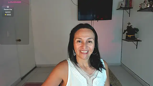 Snapshot of lollita_23_ chatting on 01-15-25, 10:13 lollita 23  online show from 01-15-25, 10:13