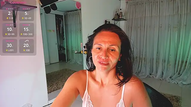 Snapshot of lollita_23_ chatting on 02-10-25, 07:17 lollita 23  online show from 02-10-25, 07:17