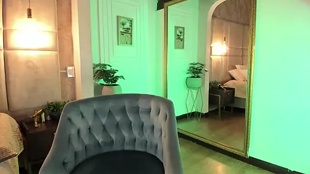 Victoria-Harper online show from 02-13-25, 12:11