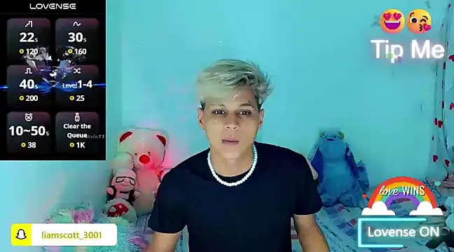 Liamscott  online show from 12-03-24, 03:52