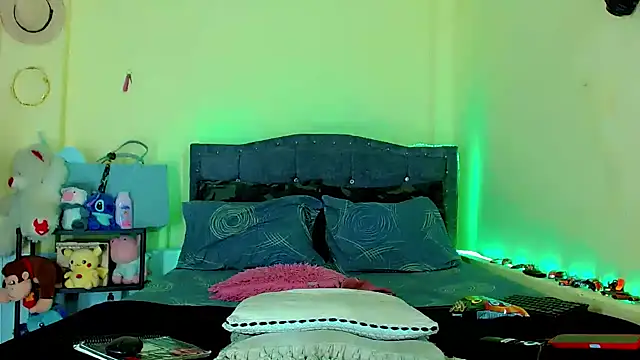 Liamscott  online show from 04-17-26, 12:13