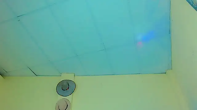 Snapshot of Liamscott_ chatting on 04-21-26, 02:51 Liamscott online show from 04-21-26, 02:51