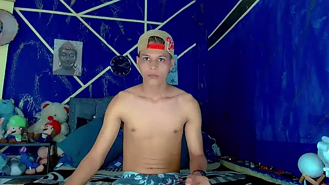 Snapshot of Liamscott_ chatting on 05-14-26, 07:09 Liamscott online show from 05-14-26, 07:09