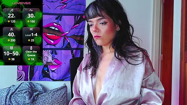 Snapshot of purple_em69 chatting on 12-04-24, 02:04 purple em69 online show from 12-04-24, 02:04