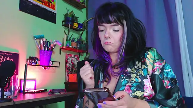 Snapshot of purple_em69 chatting on 10-09-25, 07:50 purple em69 online show from 10-09-25, 07:50