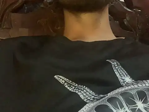 tanned boy online show from 05-18-26, 09:37