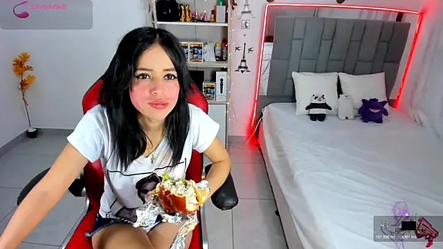 HannaSexyy online show from 11-04-25, 02:32