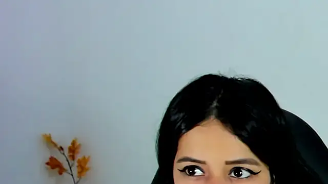 HannaSexyy online show from 11-12-25, 02:56