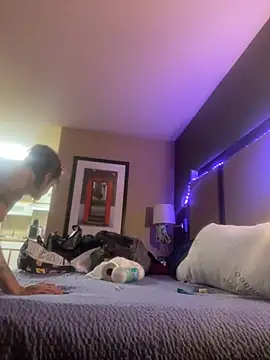 renegade vyxxen online show from 02-05-25, 01:04