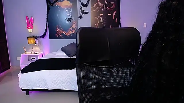 JasmineCampbell  online show from 10-30-25, 09:15