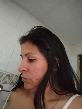 Snapshot of LucifernandaSw chatting on 01-12-25, 08:25 LucifernandaSw online show from 01-12-25, 08:25