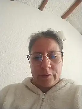 Snapshot of LucifernandaSw chatting on 01-27-25, 06:31 LucifernandaSw online show from 01-27-25, 06:31