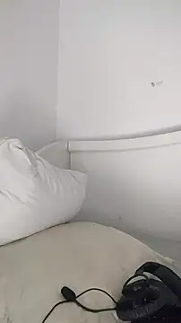 Yeye25199 online show from 10-18-25, 01:01