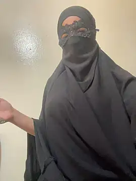 Snapshot of Hijabi_HotGirls chatting on 02-15-25, 02:11 Hijabi HotGirls online show from 02-15-25, 02:11