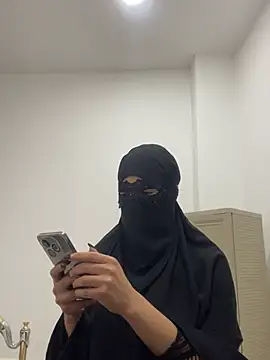 Snapshot of Hijabi_HotGirls chatting on 02-16-25, 05:04 Hijabi HotGirls online show from 02-16-25, 05:04