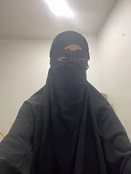 Snapshot of Hijabi_HotGirls chatting on 03-02-25, 08:07 Hijabi HotGirls online show from 03-02-25, 08:07