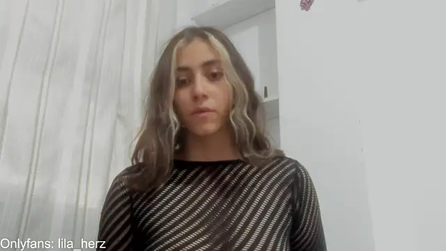 Snapshot of Liherz chatting on 12-09-24, 10:52 Liherz online show from 12-09-24, 10:52