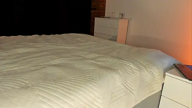 Rachel Rey online show from 04-17-26, 06:33