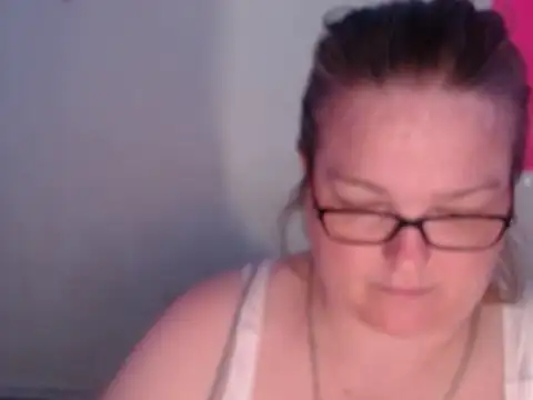 SexyWhiteChocolate online show from 09-28-25, 08:47