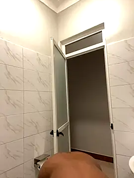 Snapshot of Dellah26 chatting on 10-22-25, 05:24 Dellah26 online show from 10-22-25, 05:24