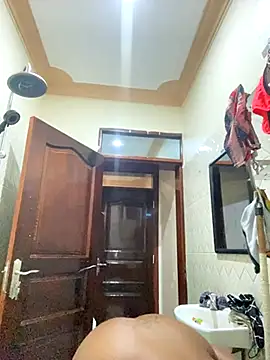 Snapshot of Dellah26 chatting on 11-17-25, 01:50 Dellah26 online show from 11-17-25, 01:50