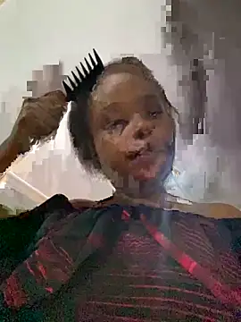 Snapshot of Dellah26 chatting on 11-19-25, 03:23 Dellah26 online show from 11-19-25, 03:23