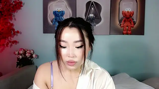 Snapshot of ichiben chatting on 01-10-25, 01:52 ichiben online show from 01-10-25, 01:52