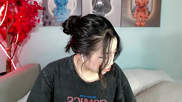 Snapshot of ichiben chatting on 02-03-25, 03:38 ichiben online show from 02-03-25, 03:38