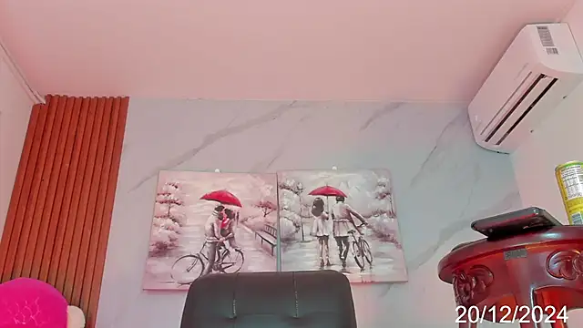 Karoline Marin online show from 12-21-24, 09:25