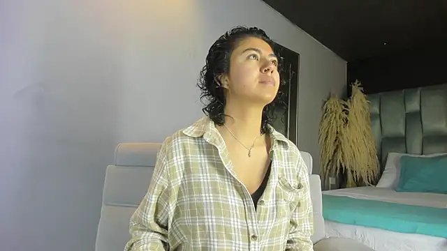Snapshot of Amareto_ chatting on 02-06-25, 11:10 Amareto online show from 02-06-25, 11:10